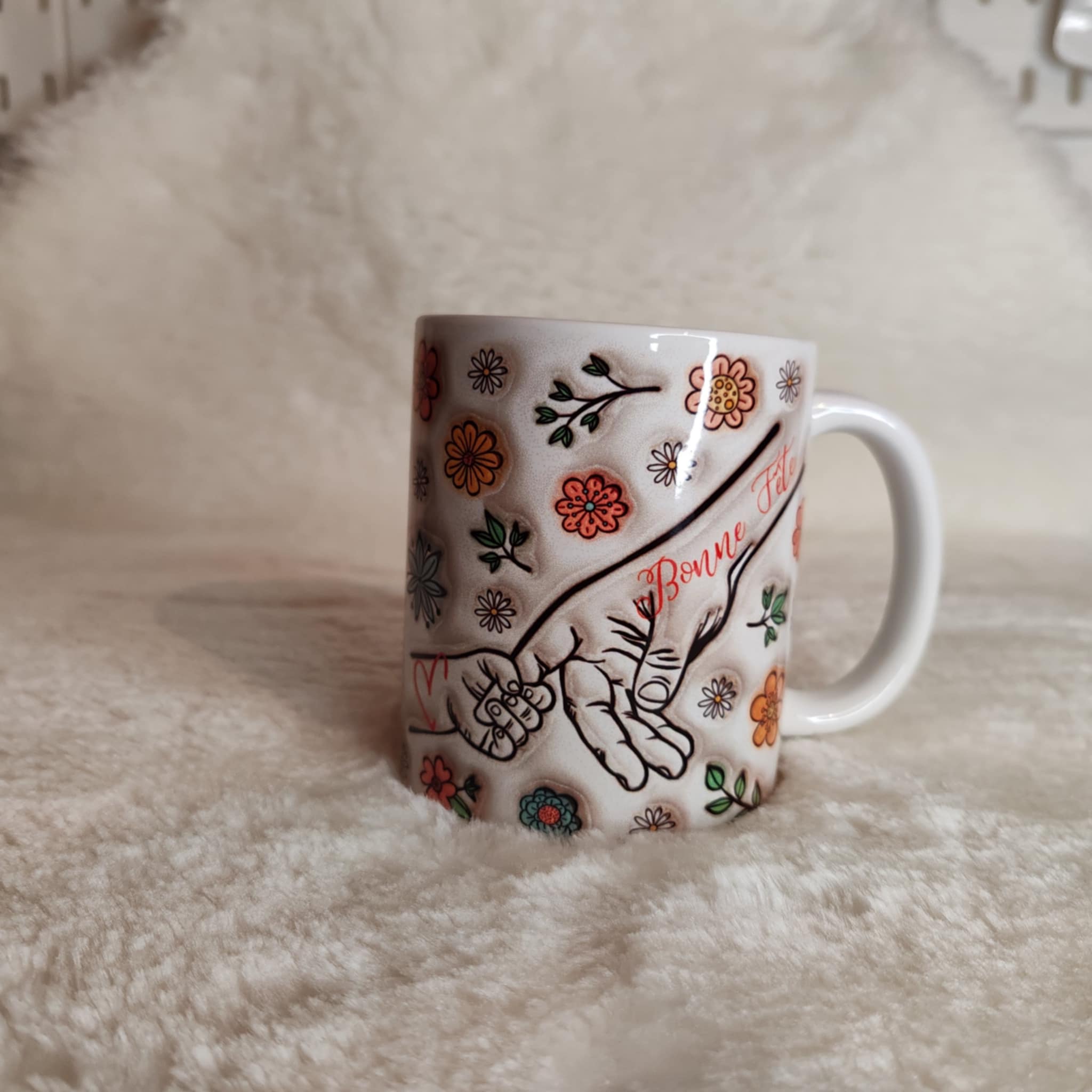 Mug personnalisé - Mains de famille avec prénoms – Image 2